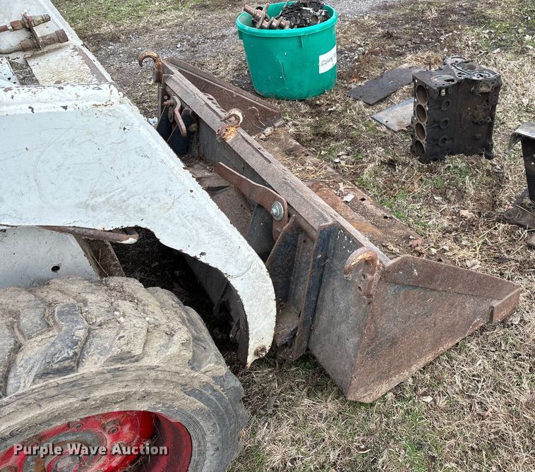 image for item ED2427 1993 Bobcat 742B skid steer loader