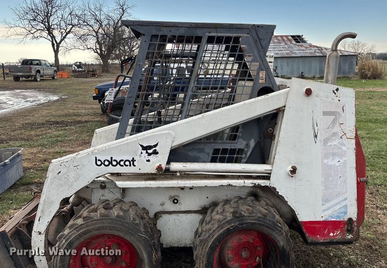 image for item ED2427 1993 Bobcat 742B skid steer loader