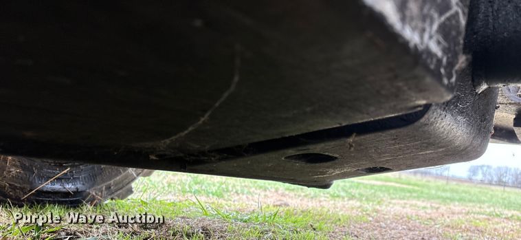 image for item ED2427 1993 Bobcat 742B skid steer loader