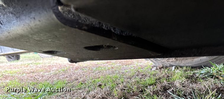 image for item ED2427 1993 Bobcat 742B skid steer loader