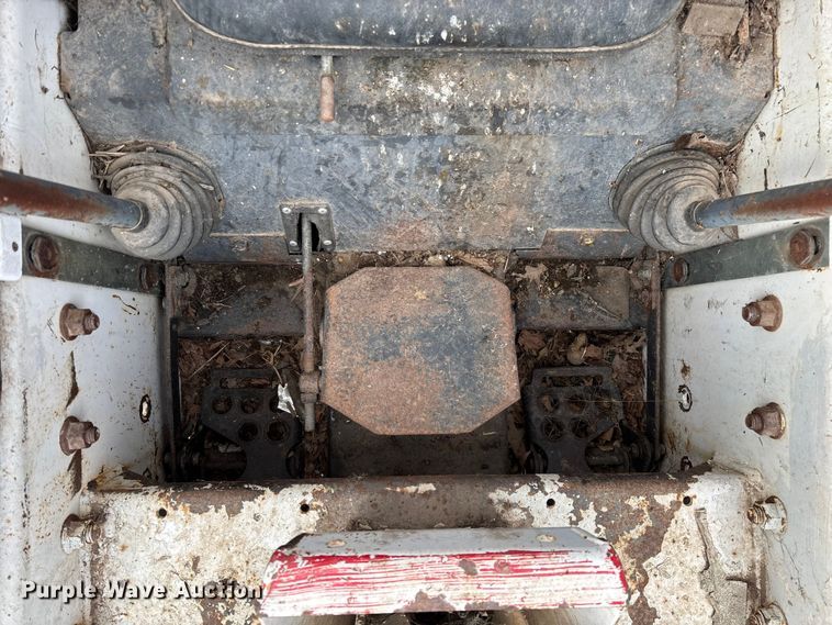 image for item ED2427 1993 Bobcat 742B skid steer loader