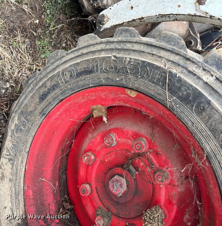 image for item ED2427 1993 Bobcat 742B skid steer loader