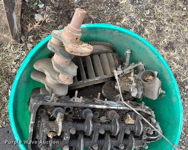 image for item ED2427 1993 Bobcat 742B skid steer loader