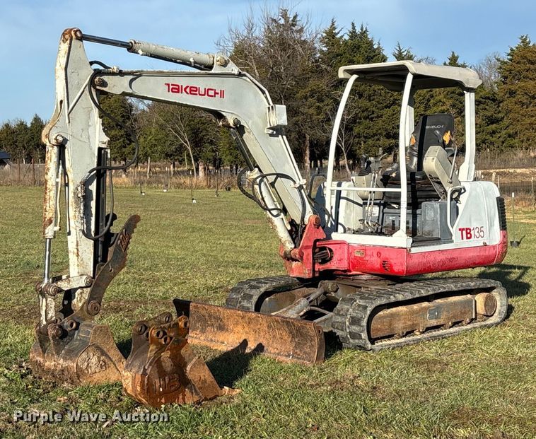 image for item ED2438 2005 Takeuchi TB135 mini excavator