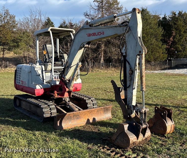 image for item ED2438 2005 Takeuchi TB135 mini excavator
