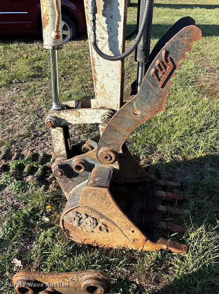 image for item ED2438 2005 Takeuchi TB135 mini excavator