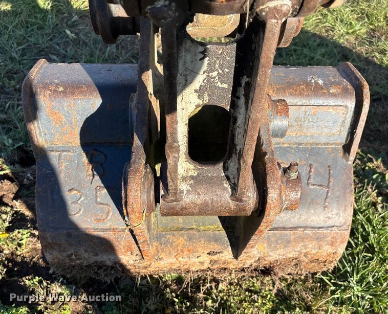 image for item ED2438 2005 Takeuchi TB135 mini excavator