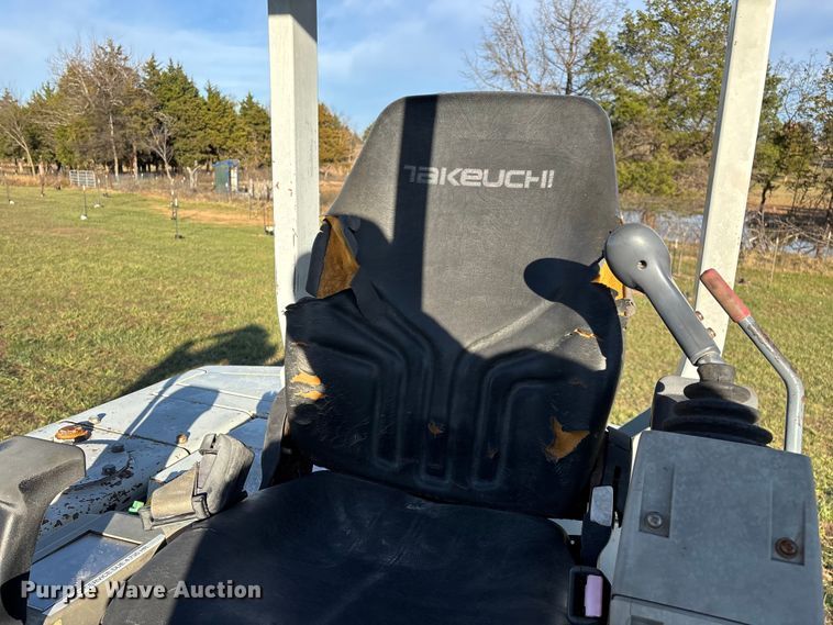 image for item ED2438 2005 Takeuchi TB135 mini excavator