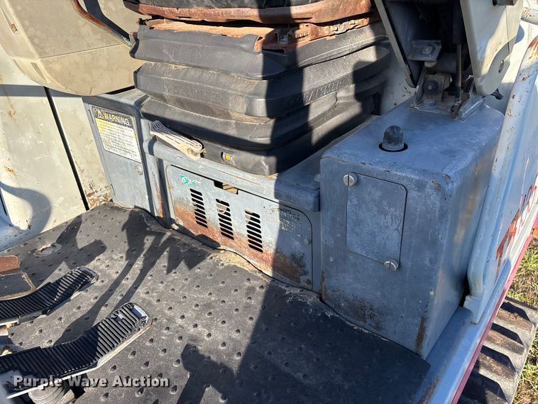 image for item ED2438 2005 Takeuchi TB135 mini excavator