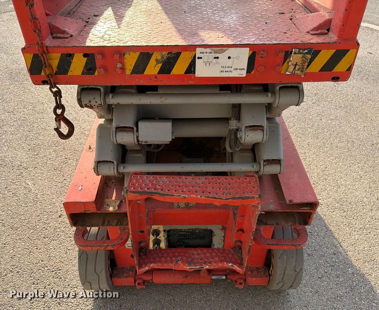 image for item ED5031 2012 SkyJack SJIII 3219 scissor lift