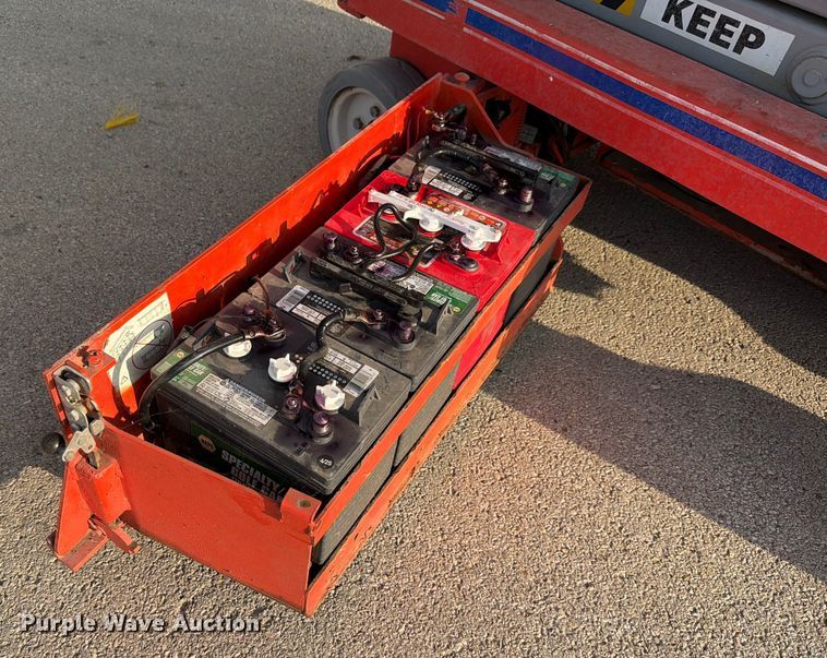 image for item ED5031 2012 SkyJack SJIII 3219 scissor lift