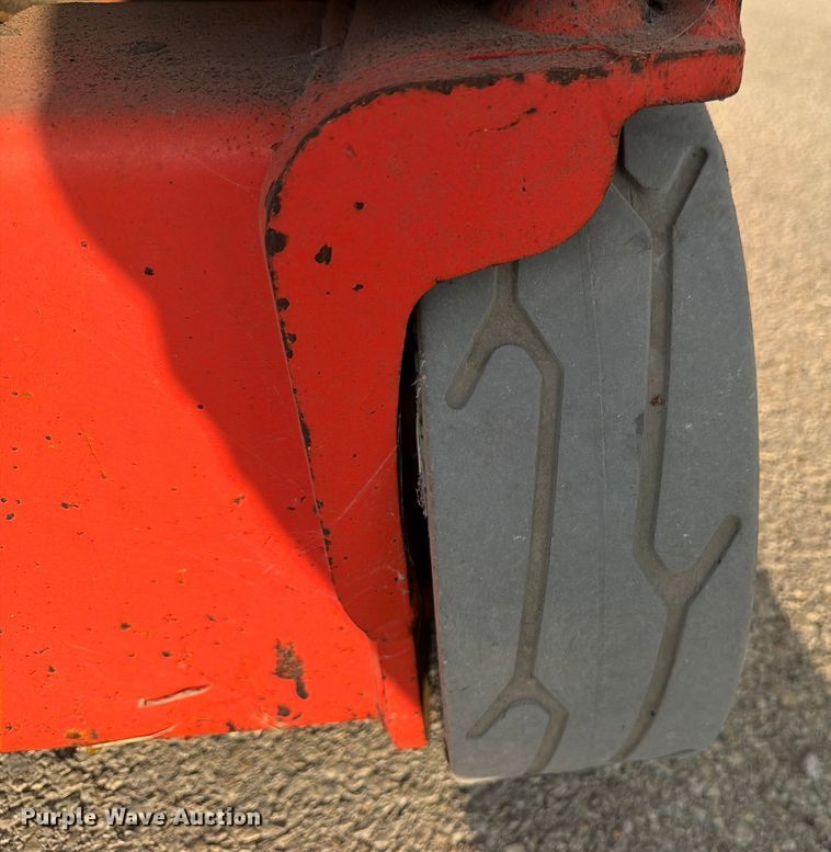 image for item ED5031 2012 SkyJack SJIII 3219 scissor lift