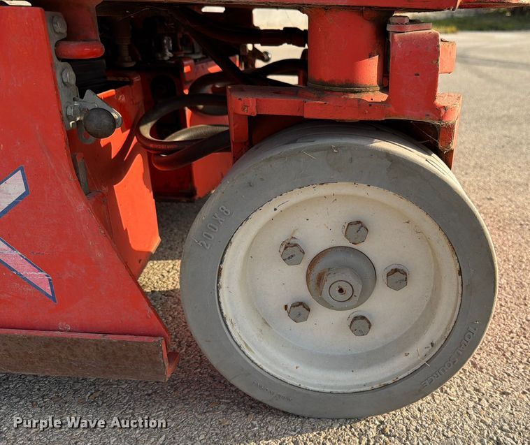 image for item ED5031 2012 SkyJack SJIII 3219 scissor lift
