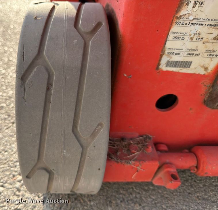 image for item ED5031 2012 SkyJack SJIII 3219 scissor lift