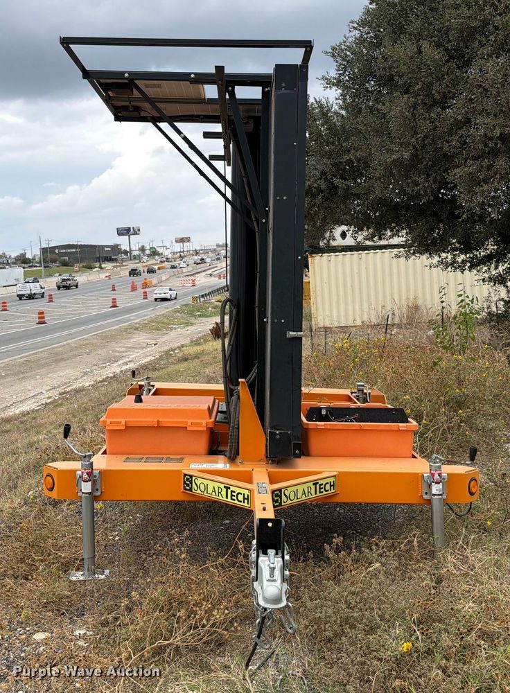 image for item ED5040 2021 Solar Tech Silent Messenger message board trailer
