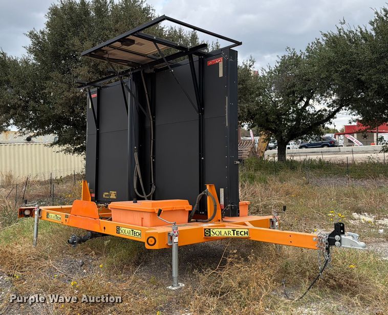 image for item ED5040 2021 Solar Tech Silent Messenger message board trailer
