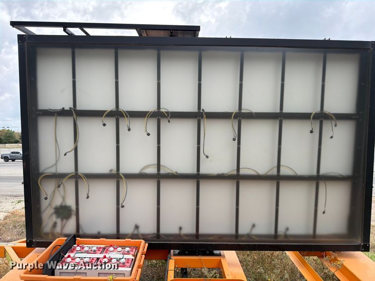 image for item ED5040 2021 Solar Tech Silent Messenger message board trailer