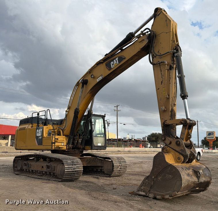 EXCAVADORA 2016 CATERPILLAR 349FL