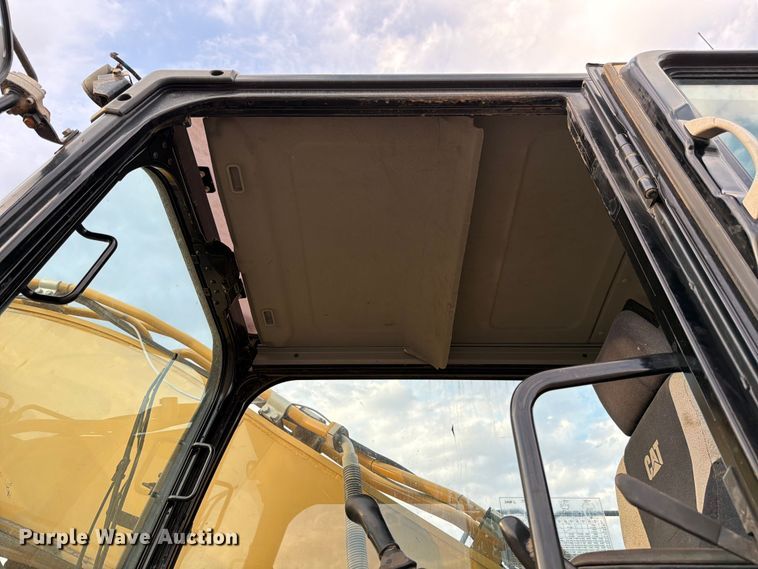 image for item ED5045 2016 Caterpillar 349F L excavator