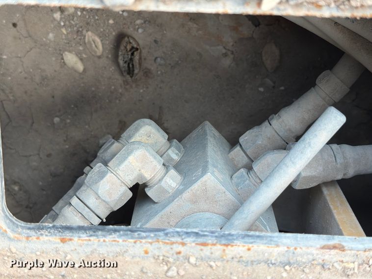 image for item ED5045 2016 Caterpillar 349F L excavator