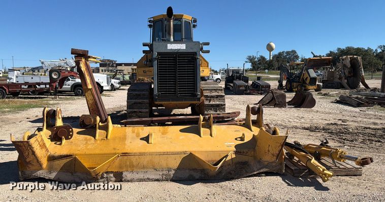 image for item ED5050 2004 John Deere 1050C dozer