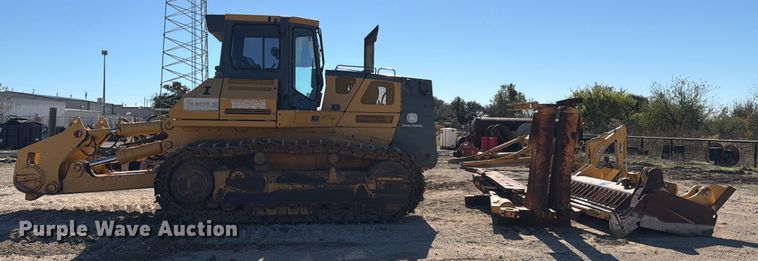 image for item ED5050 2004 John Deere 1050C dozer