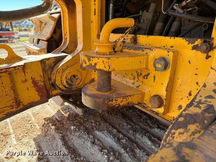 image for item ED5050 2004 John Deere 1050C dozer
