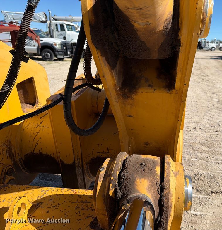 image for item ED5050 2004 John Deere 1050C dozer