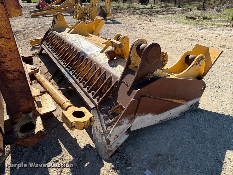 image for item ED5050 2004 John Deere 1050C dozer