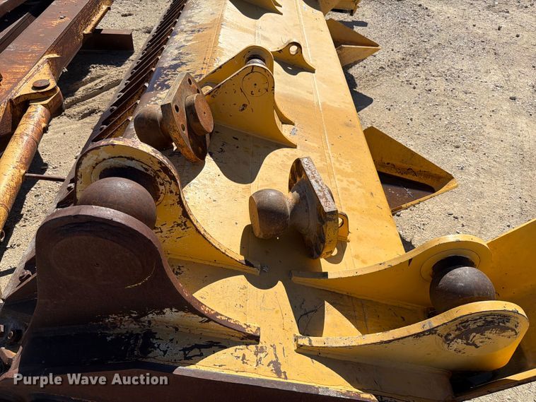 image for item ED5050 2004 John Deere 1050C dozer