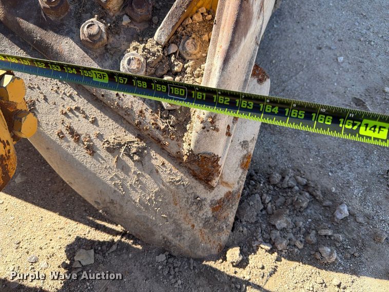 image for item ED5050 2004 John Deere 1050C dozer