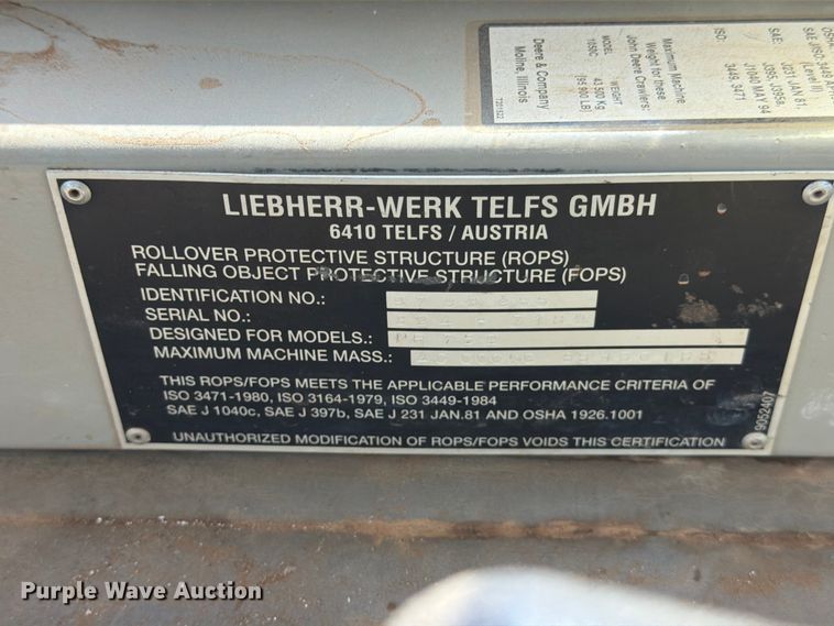 image for item ED5050 2004 John Deere 1050C dozer