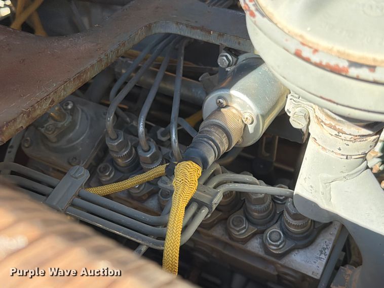 image for item ED5050 2004 John Deere 1050C dozer