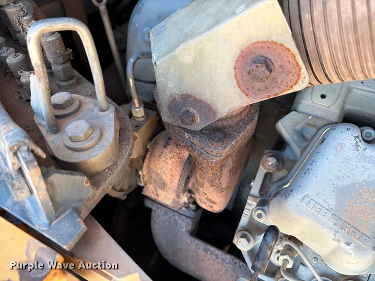 image for item ED5050 2004 John Deere 1050C dozer