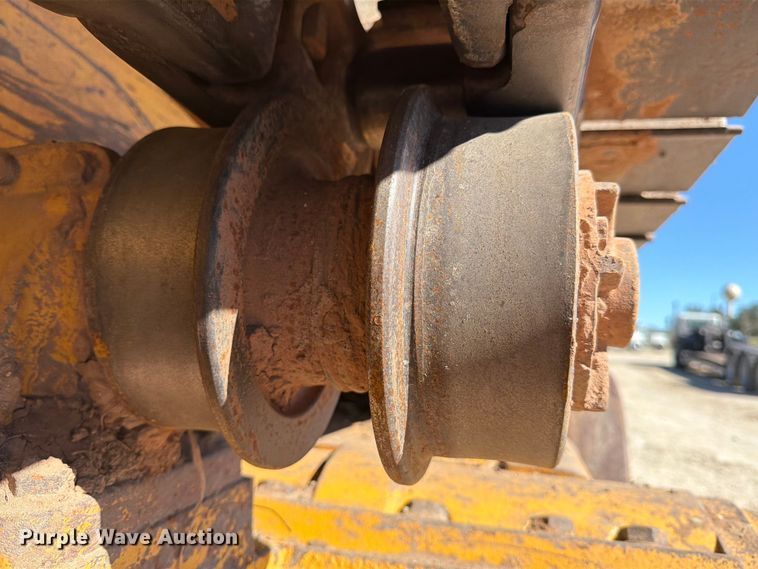 image for item ED5050 2004 John Deere 1050C dozer