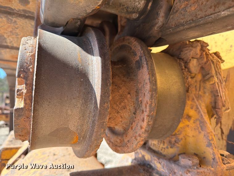 image for item ED5050 2004 John Deere 1050C dozer