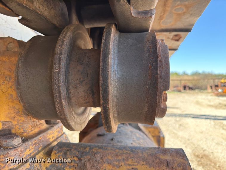 image for item ED5050 2004 John Deere 1050C dozer