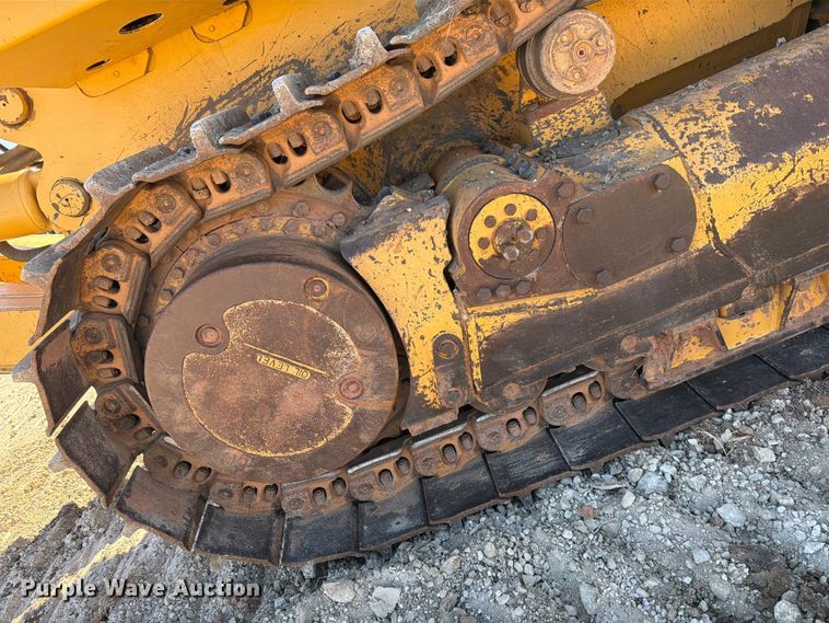 image for item ED5050 2004 John Deere 1050C dozer