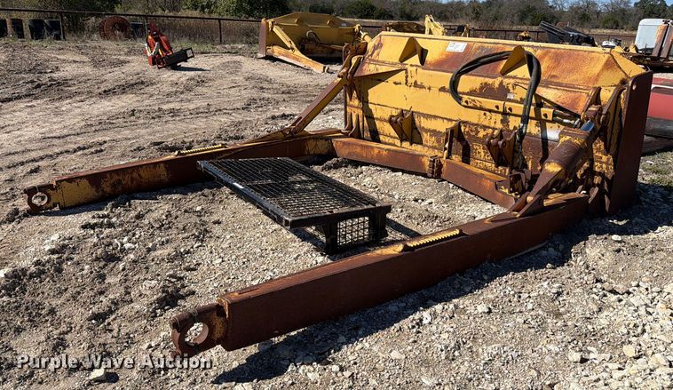 image for item ED5051 Caterpillar D6 SU dozer blade