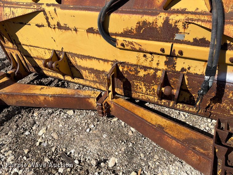 image for item ED5051 Caterpillar D6 SU dozer blade