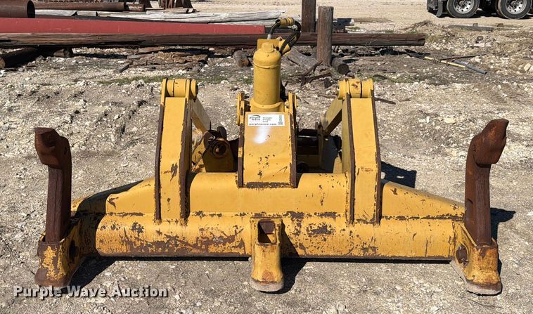 image for item ED5052 Caterpillar D6 MS ripper frame