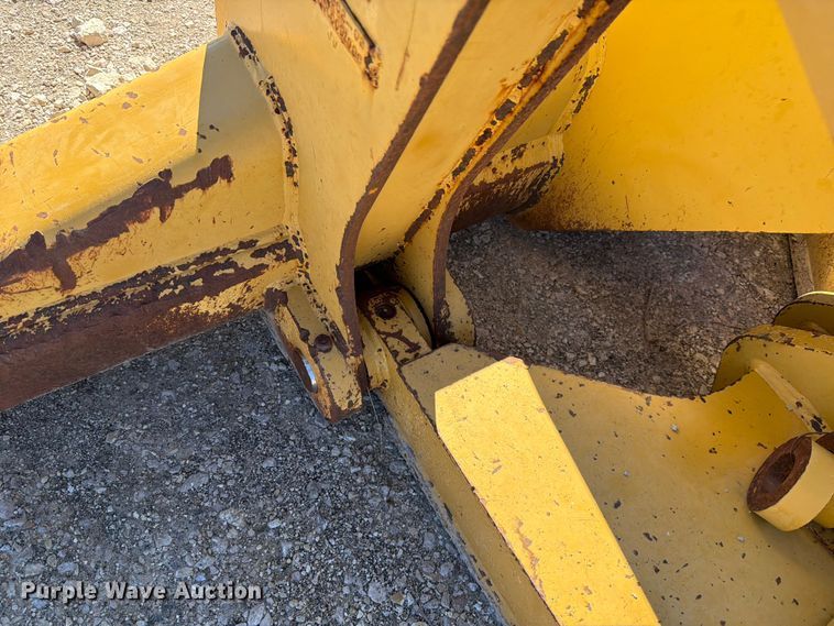 image for item ED5052 Caterpillar D6 MS ripper frame