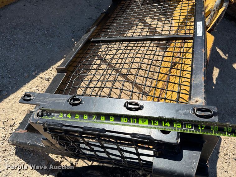 image for item ED5053 Caterpillar dozer blade