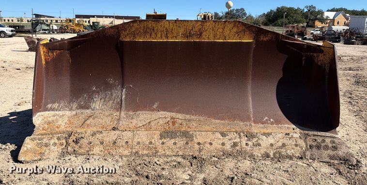 image for item ED5055 Caterpillar dozer blade