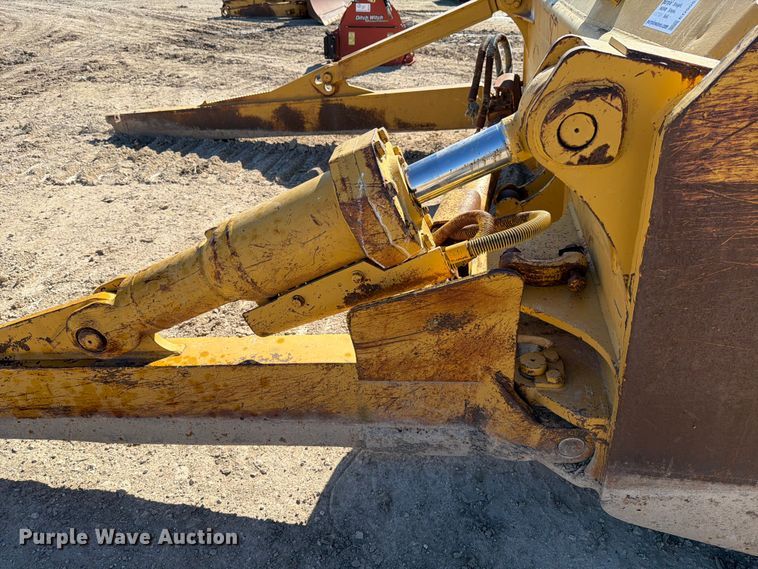 image for item ED5055 Caterpillar dozer blade