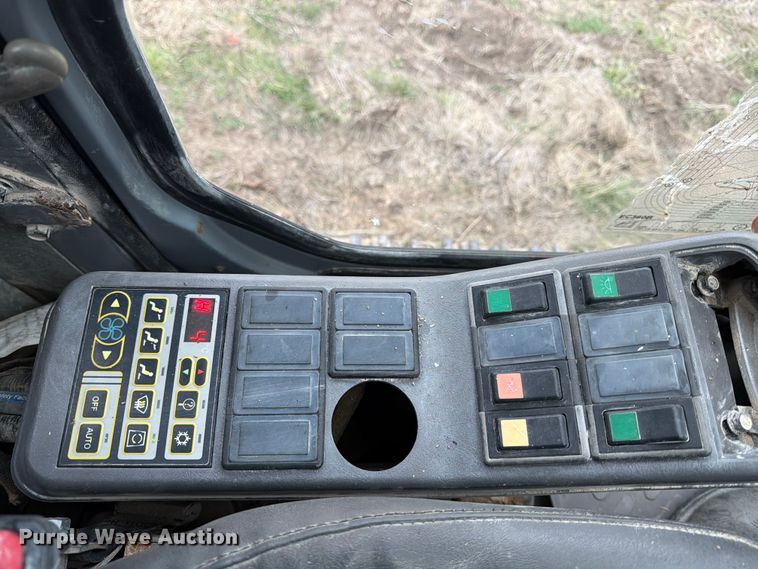 image for item ED5057 2002 Volvo EC360B LC excavator