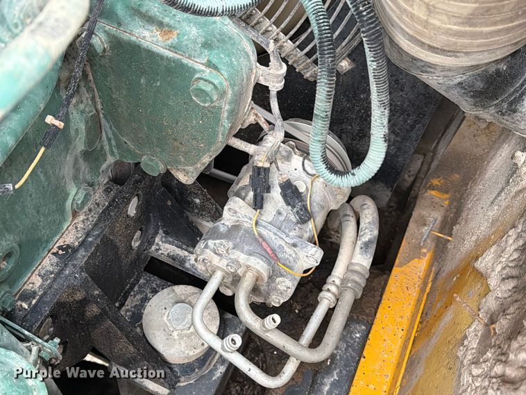 image for item ED5057 2002 Volvo EC360B LC excavator