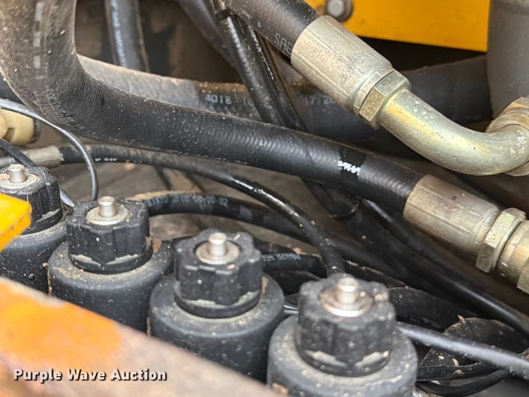 image for item ED5057 2002 Volvo EC360B LC excavator