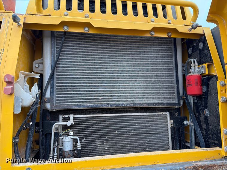 image for item ED5057 2002 Volvo EC360B LC excavator