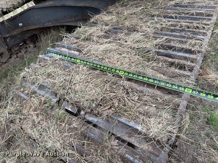 image for item ED5057 2002 Volvo EC360B LC excavator